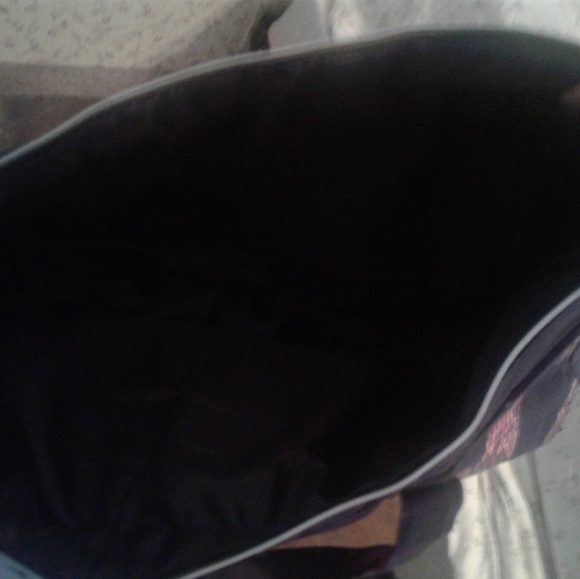 VICTORIA SECRET XL TOTE - Picture 3 of 3